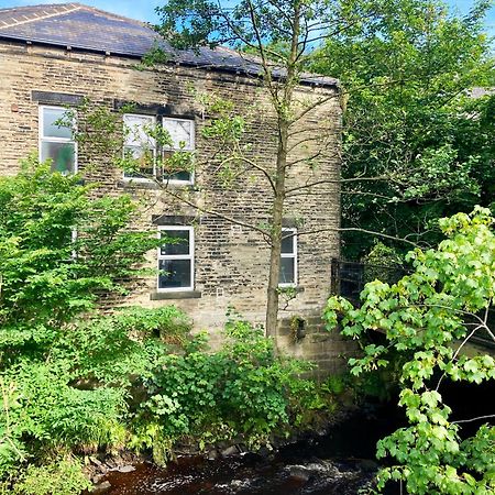 The Old Riverside School House Hebden Bridge Exterior photo